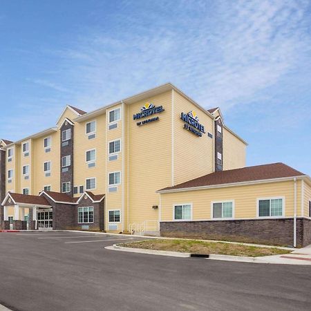 Microtel Inn & Suites By Wyndham Liberty Ne Kansas City Area Exterior foto